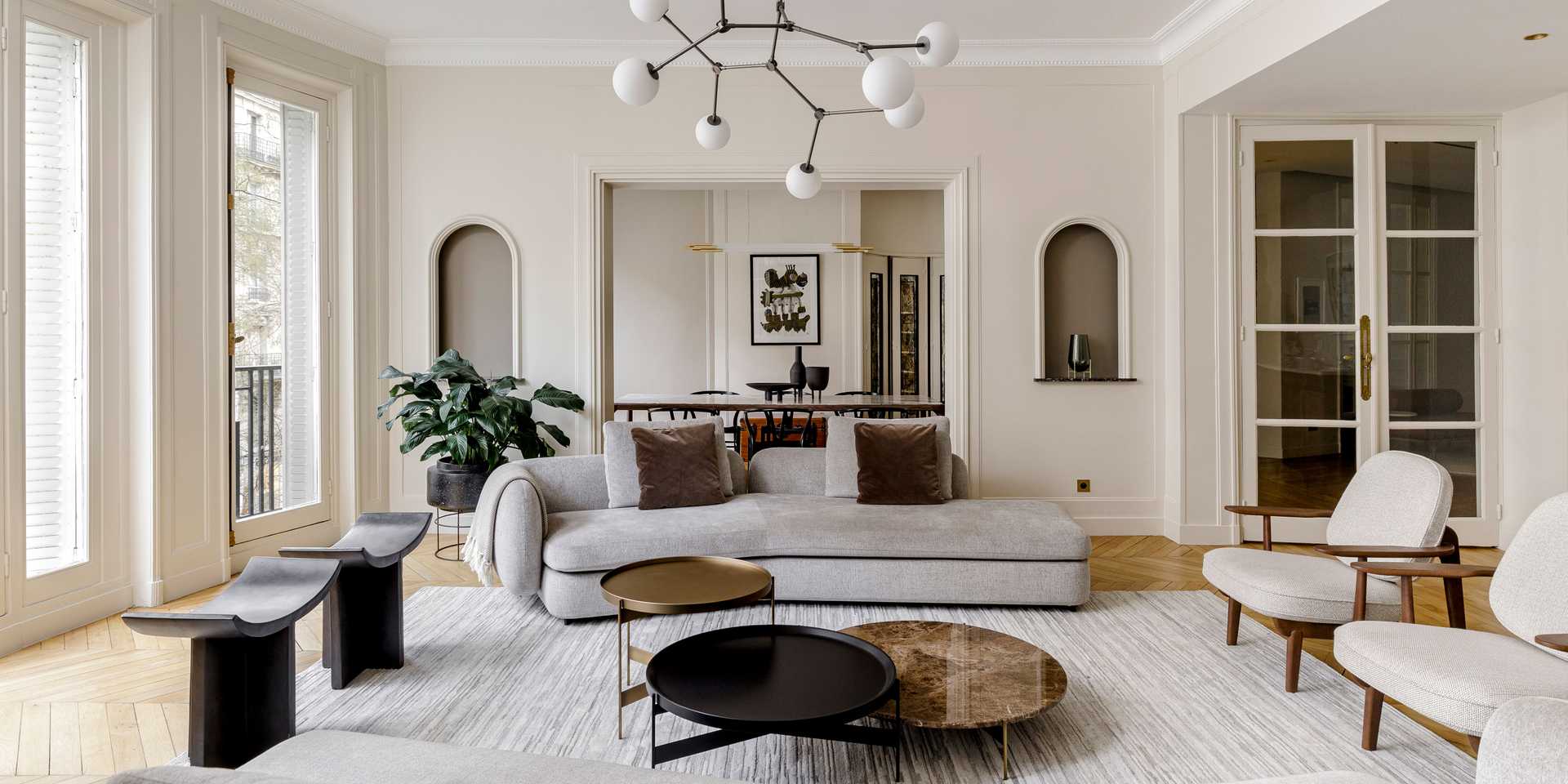 Furnishing of a Haussmann-style apartment by an interior designer in Paris